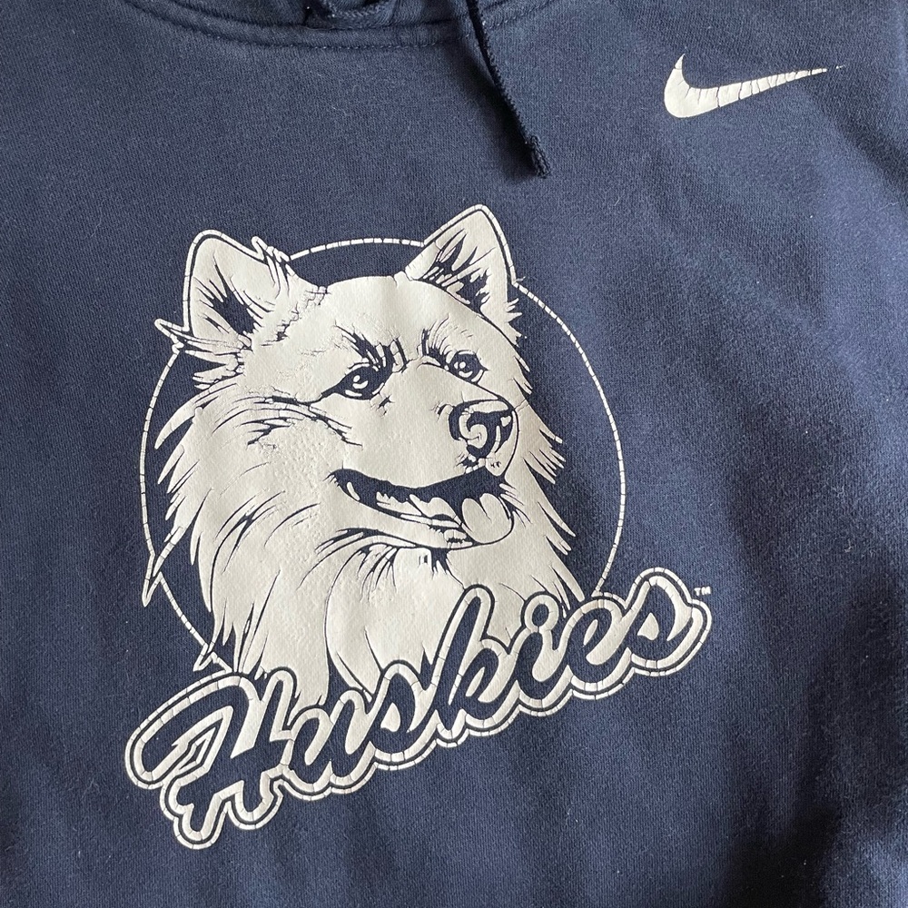 nike UConn old school logo hoodie - Picture 3 of 4